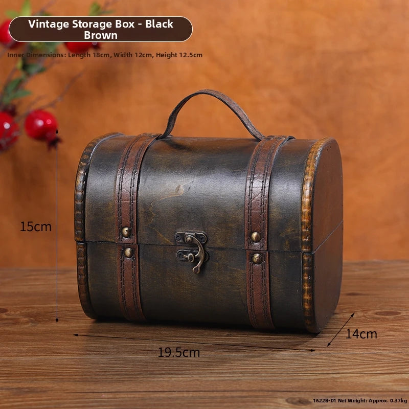 Joyau d'Élégance : Coffre en Bois Antique